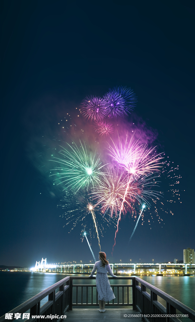 绚丽烟花城市夜景