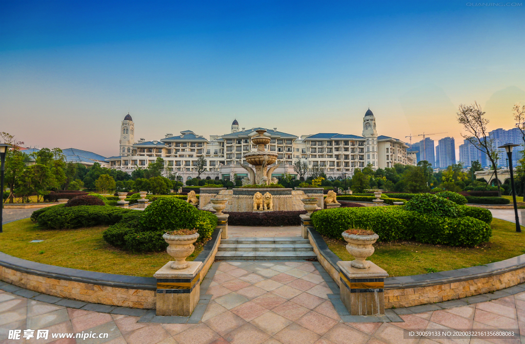 水池建筑天空