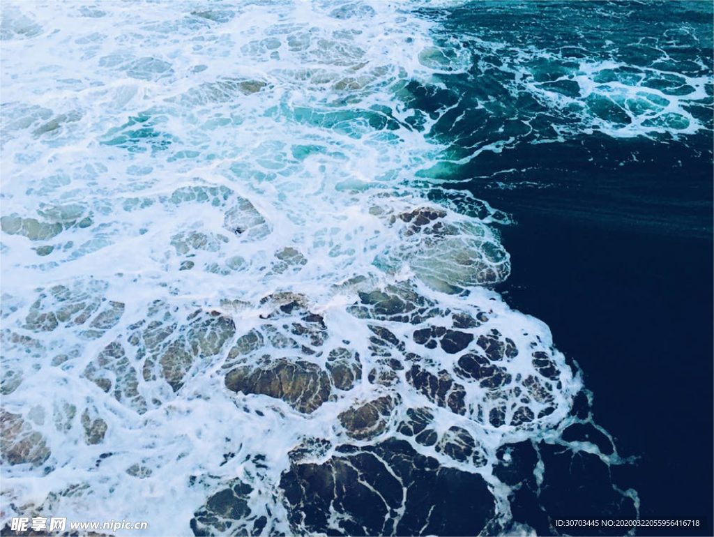水