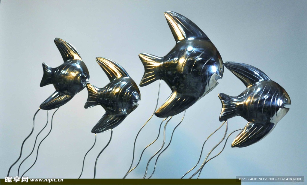 鱼雕塑