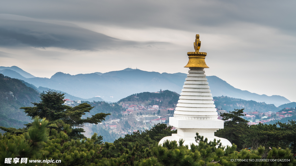 江西庐山风景区白塔