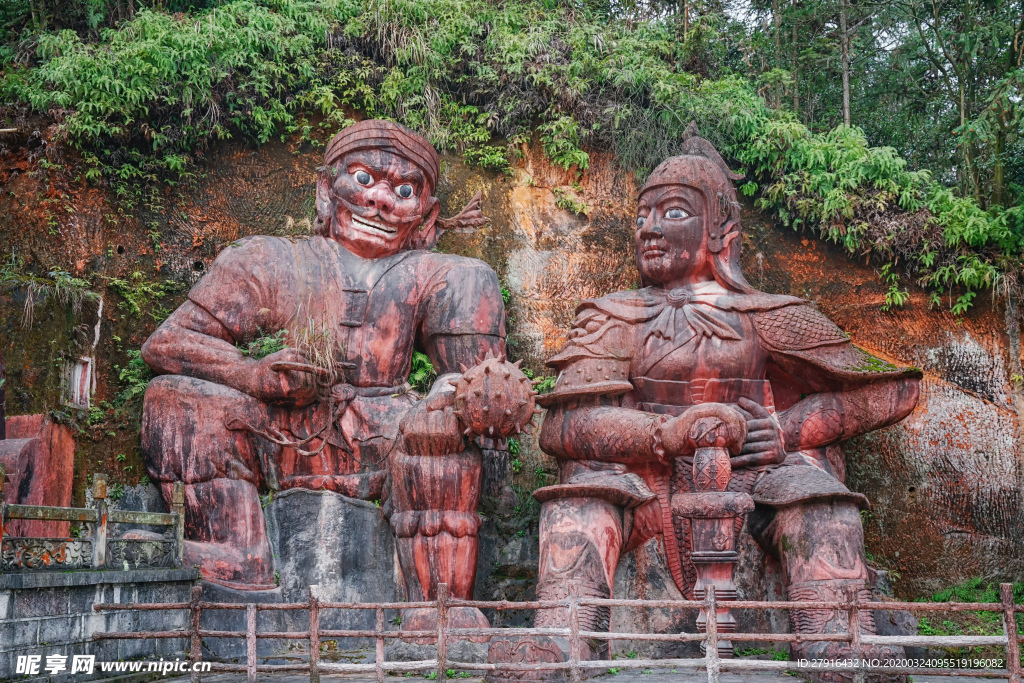 恩施土司城景区石像