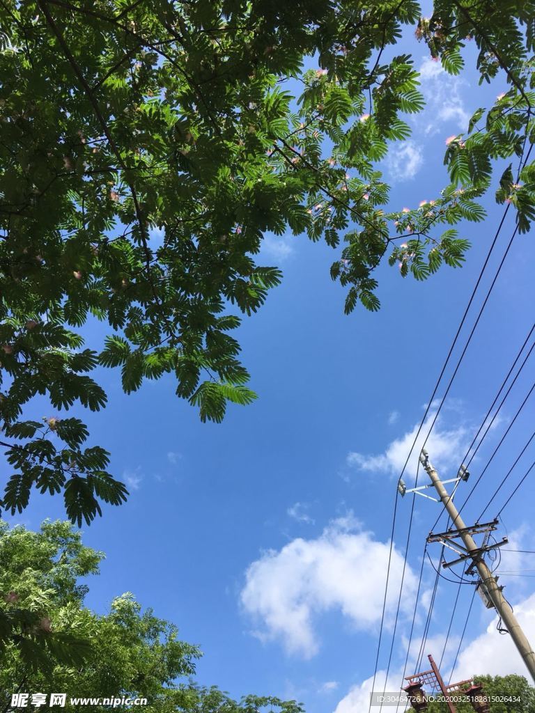 天空