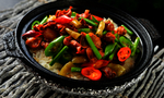 酸辣鸡杂煲仔饭