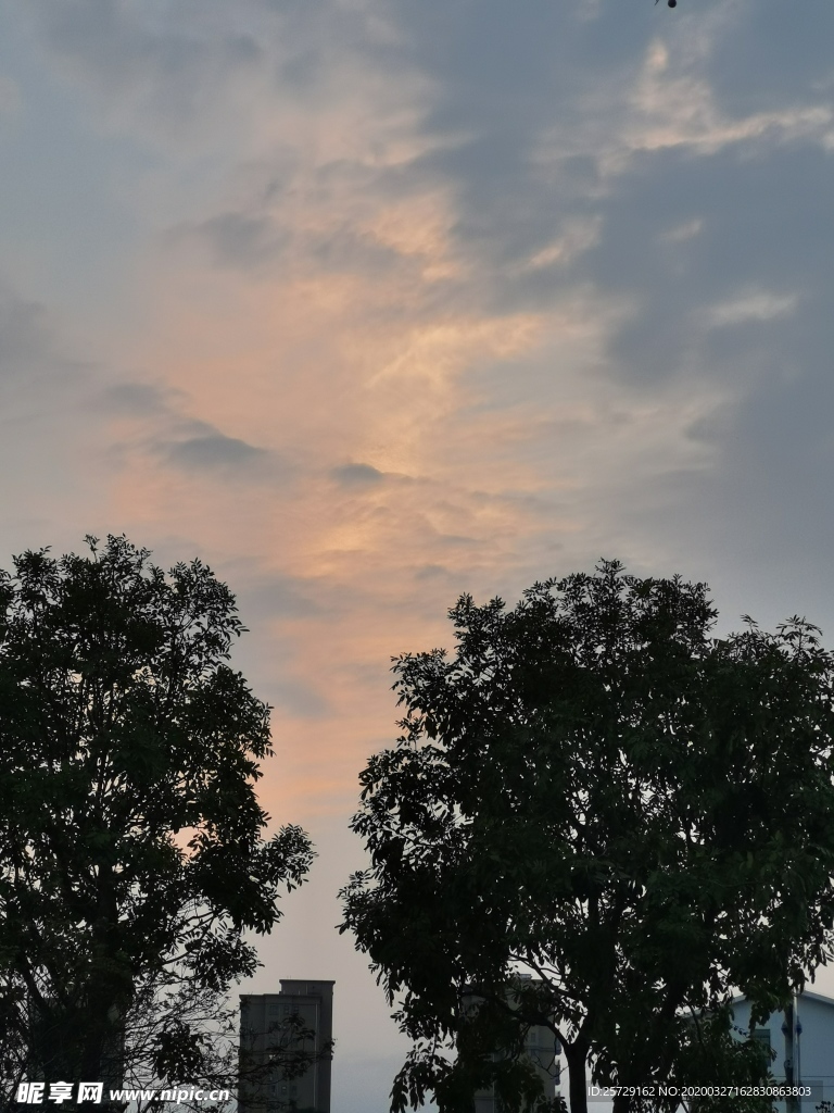 天空