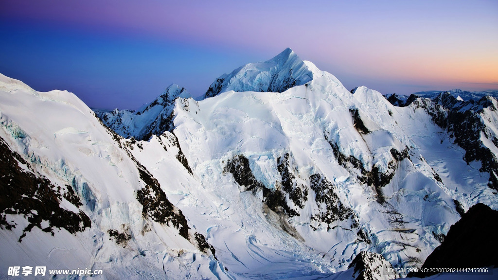 雪山冰川图片