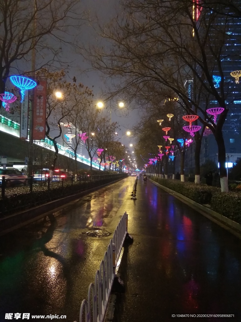 雨夜街道