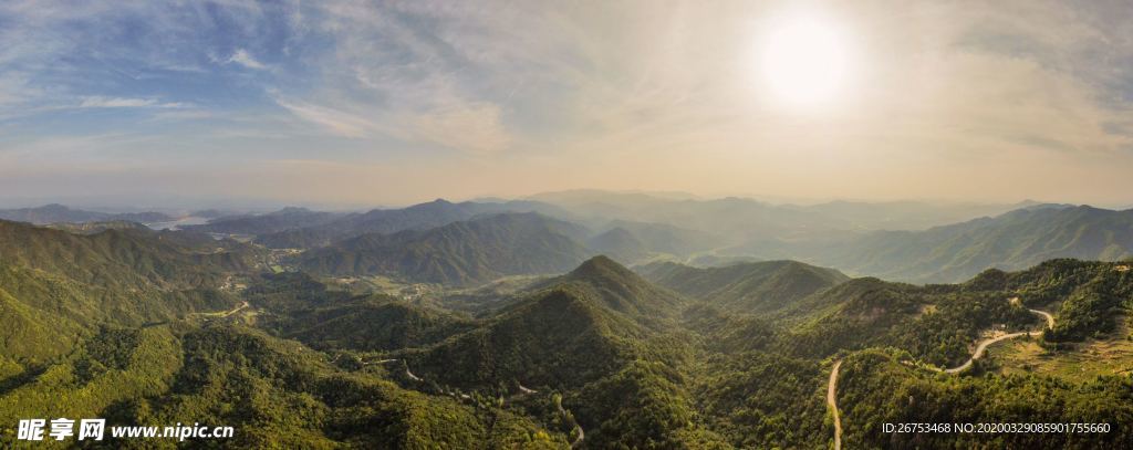 灵山落日山脉图