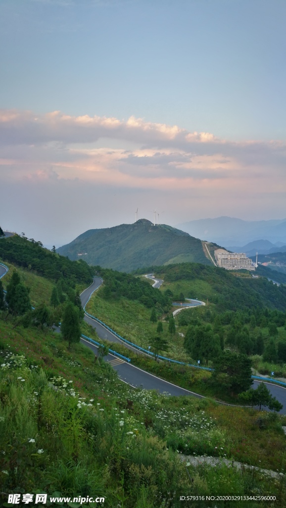 通山县九宫山铜鼓包