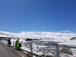 蓝天白云  雪山公路