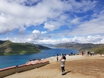 蓝天白云  清流湖水