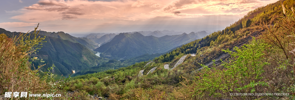 江油吴家后山全景图