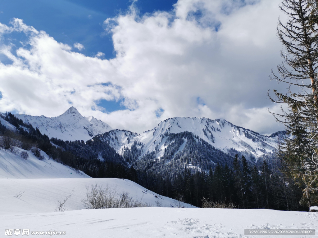 冬天雪山