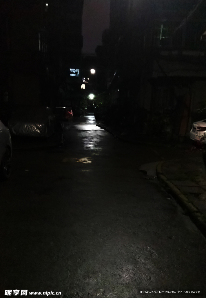 幽深夜景