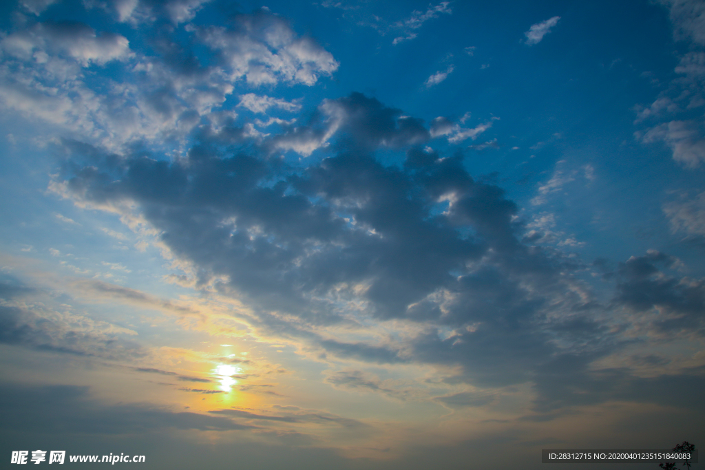 天空