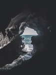 海边山洞