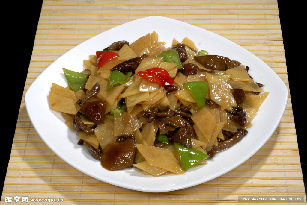 黄蘑土豆片
