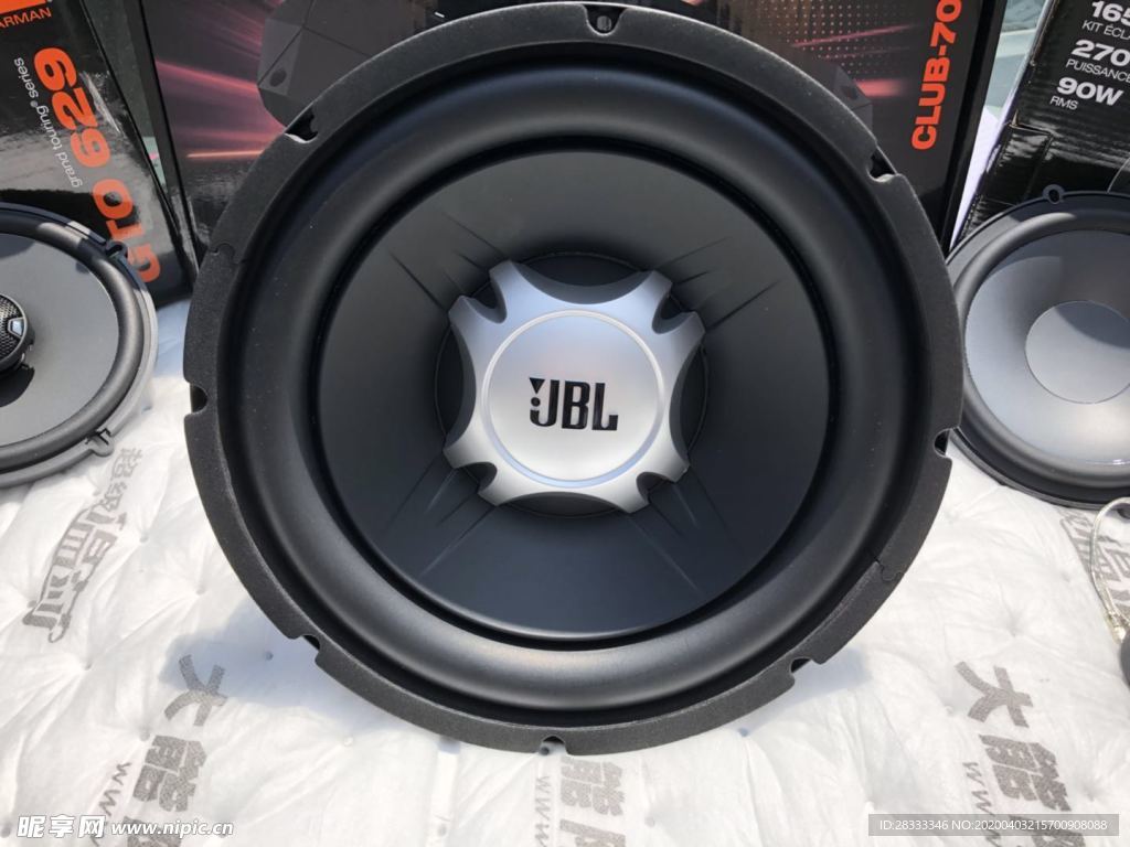汽车加装音响扬声器低音喇叭