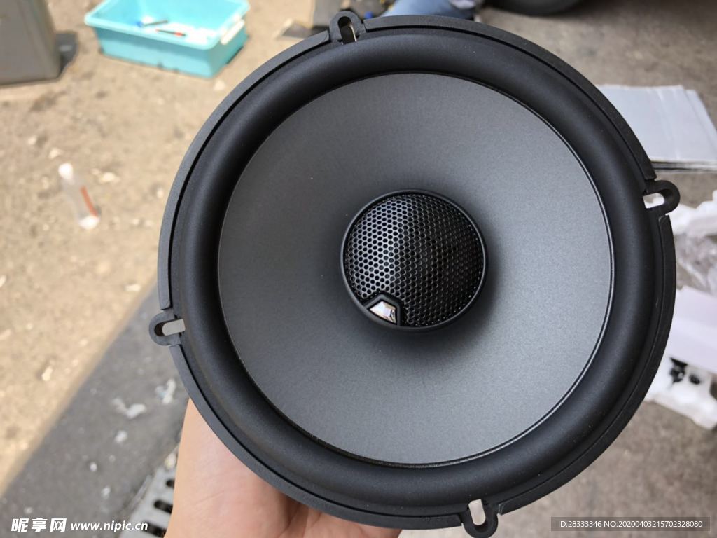 汽车加装音响扬声器低音喇叭