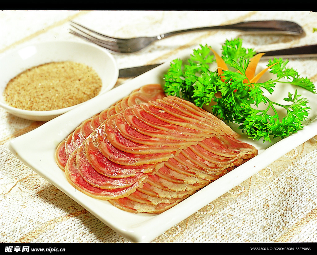 白水羊头肉
