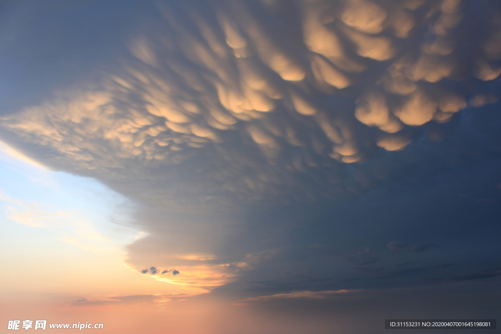 天空
