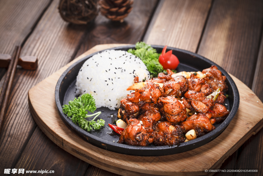 黑椒鸡米饭