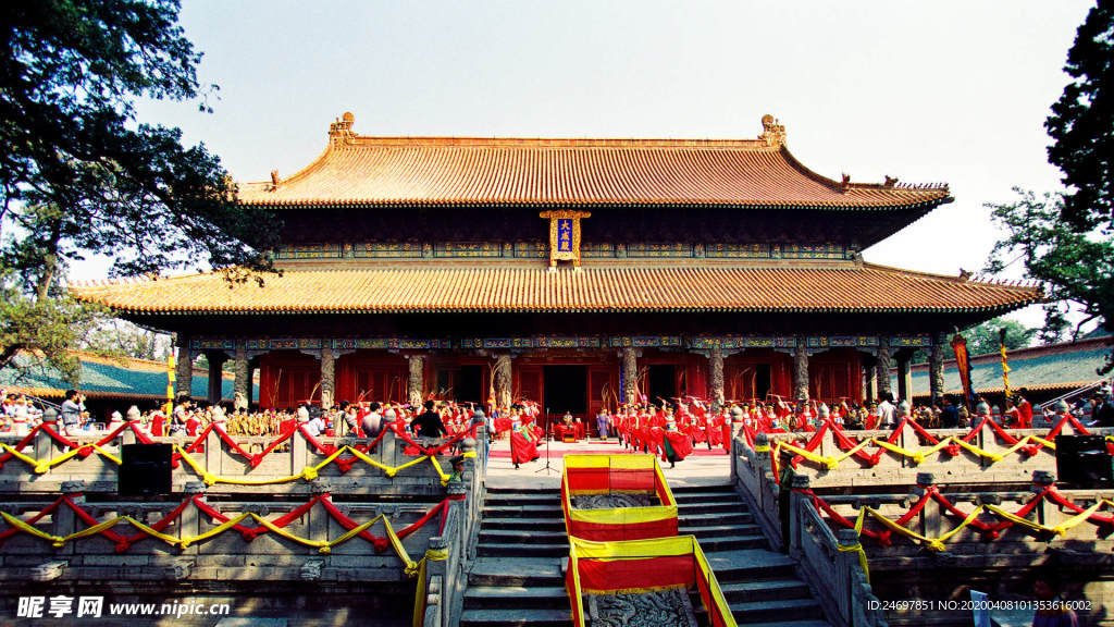 庄严的寺庙