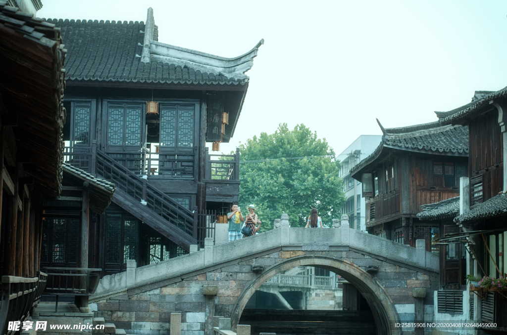 江南水乡运河园林图片