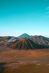 蓝天下的山川