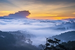山间云海景观