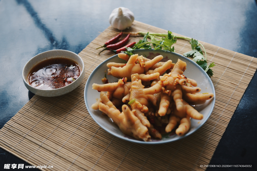 鸡爪凤爪美食图片