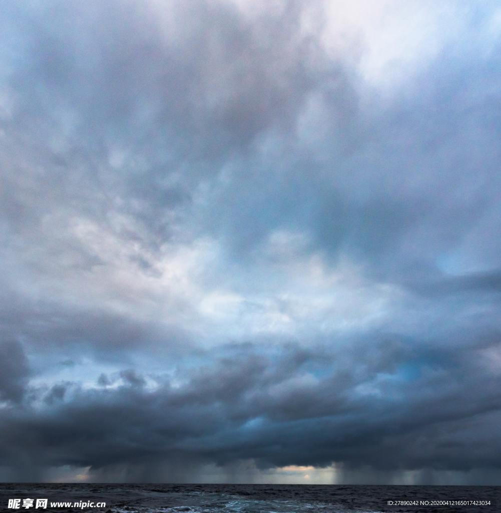 天空