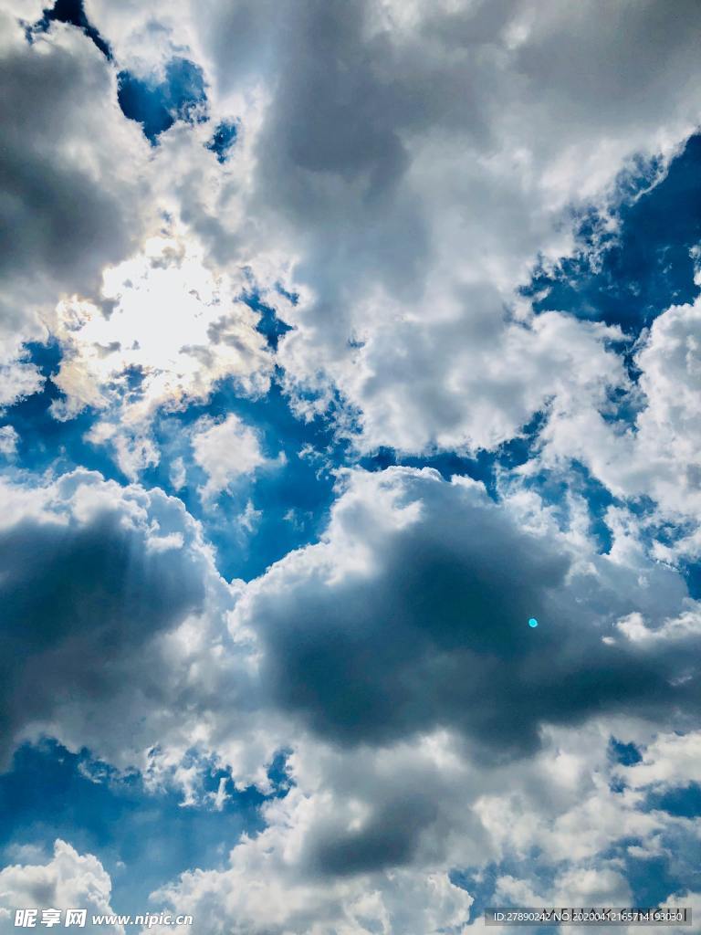 天空
