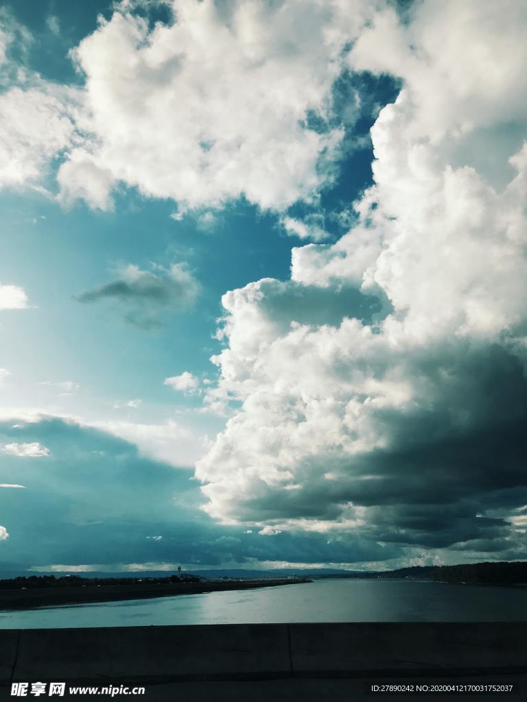 天空