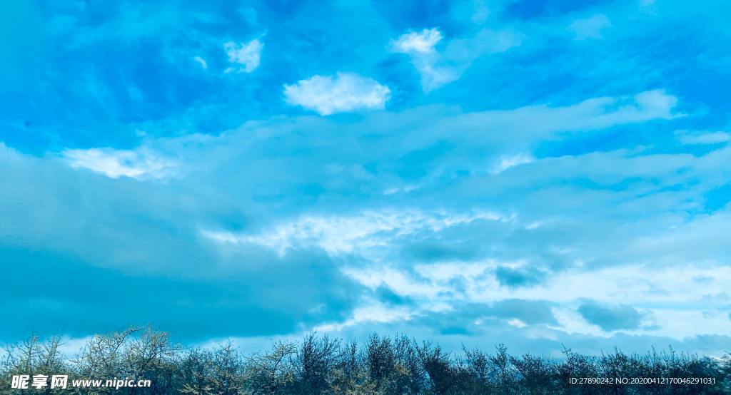 天空