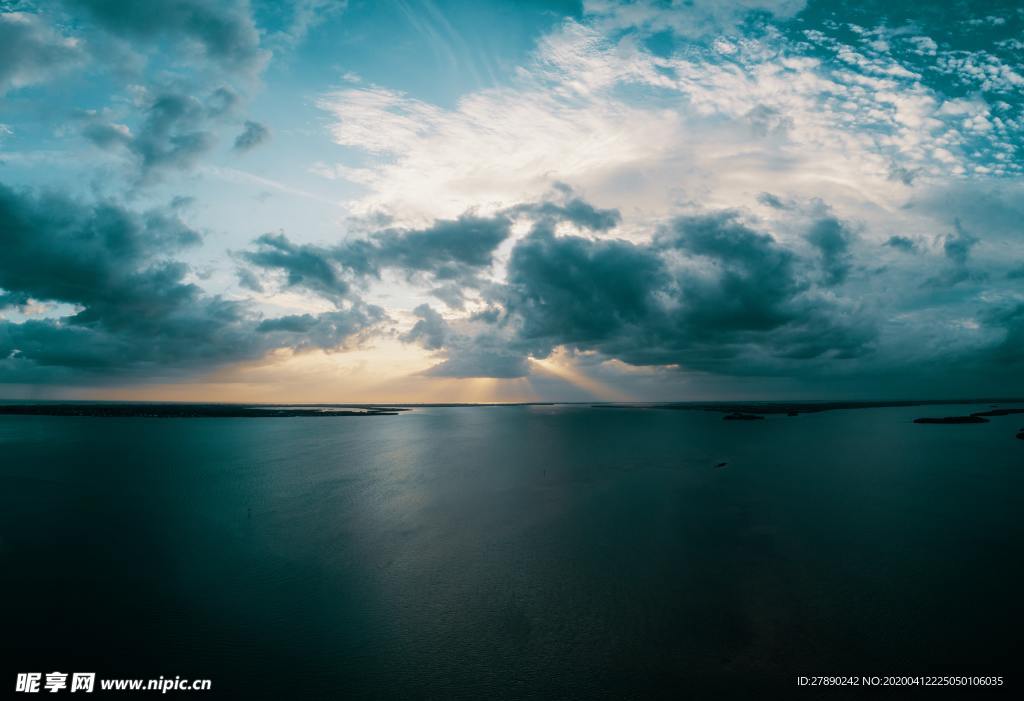 天空