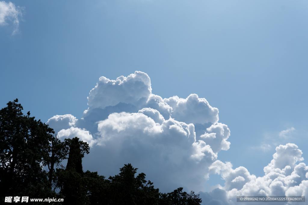 天空