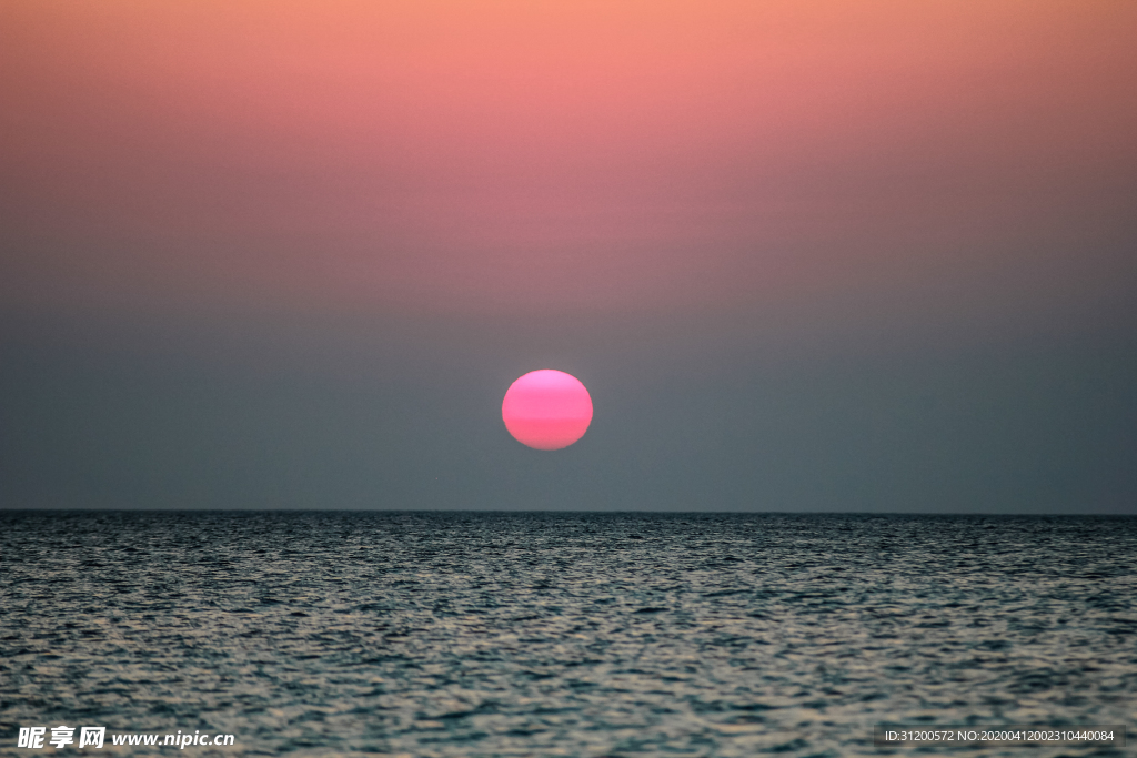 海上落日