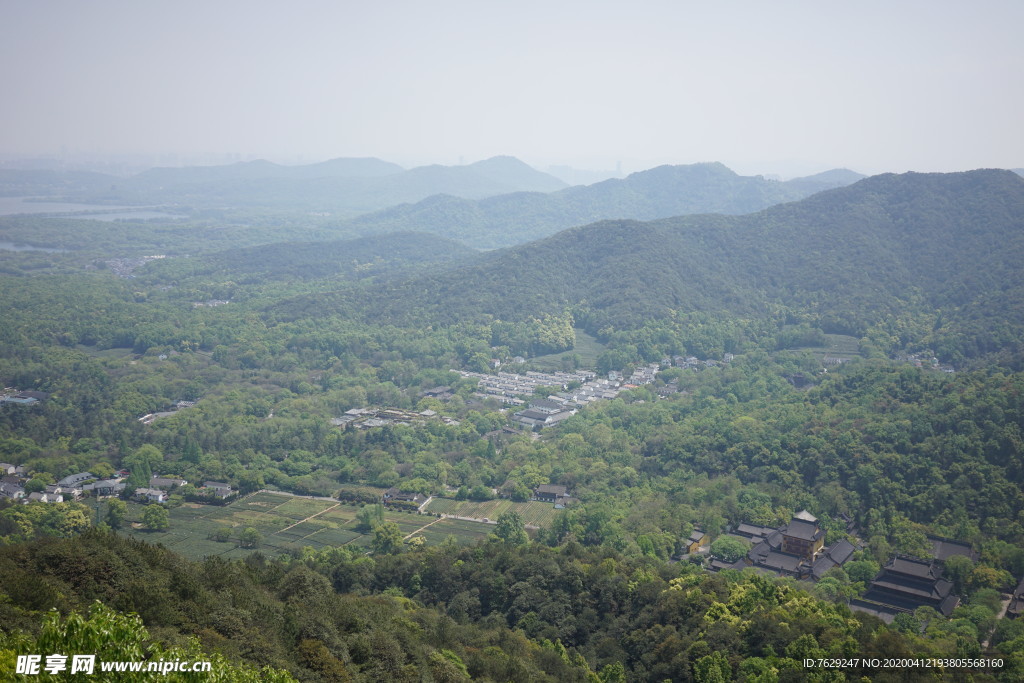 西湖群山