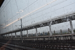 下雨铁路站台