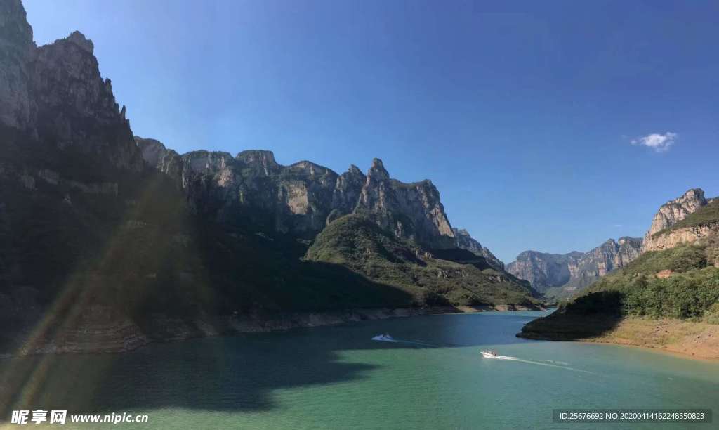 蓝天 山水 风景图 蓝天白云