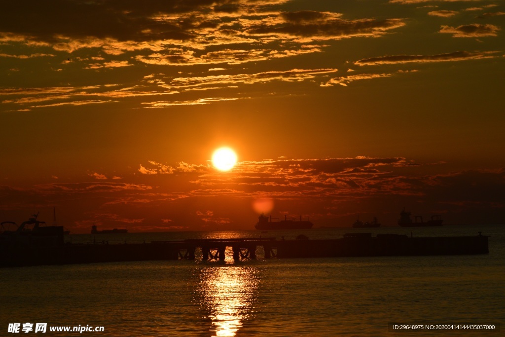 夕阳 朝阳 黎明 黄昏 海边