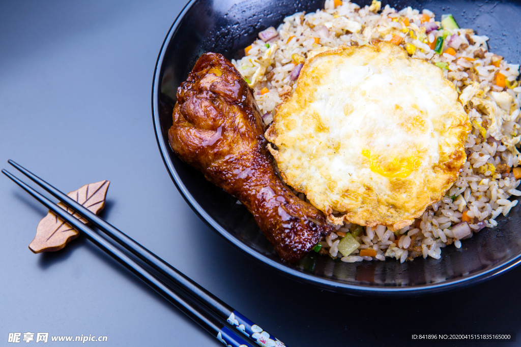 鸡腿炒饭 鸡腿蛋炒饭 鸡腿饭