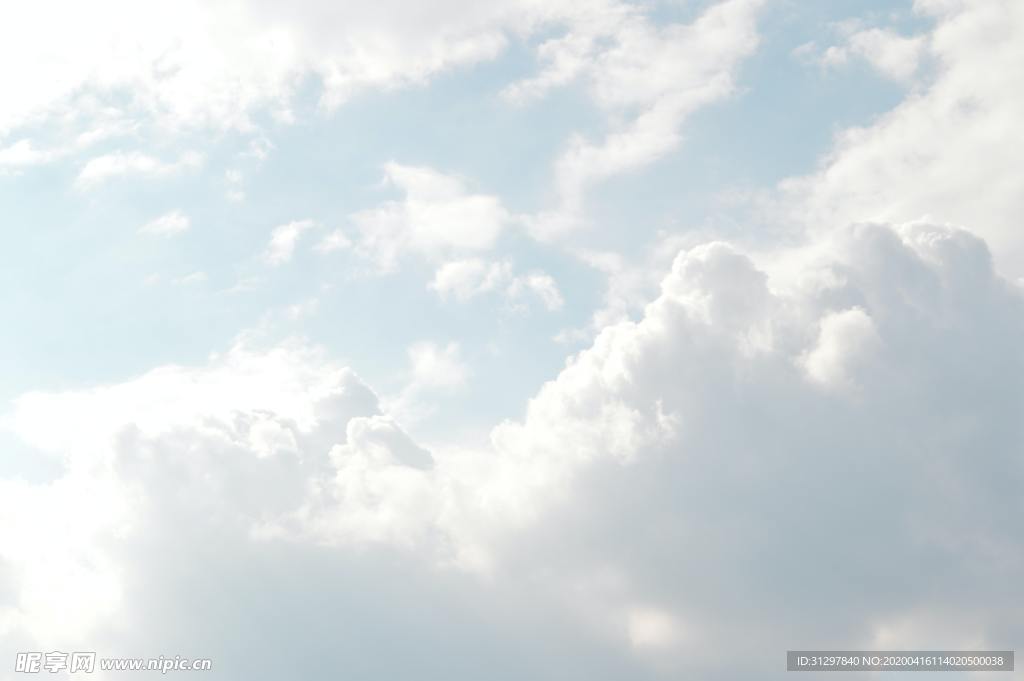 天空白云