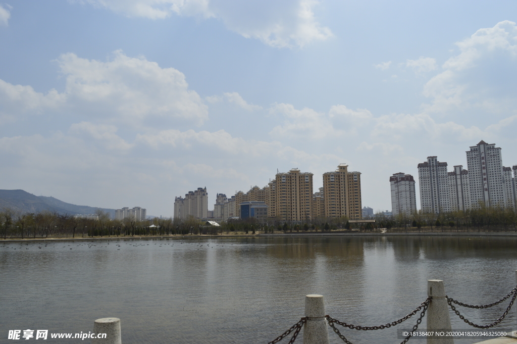 人工湖风景