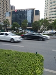 万盛详集团 高楼 马路 楼房