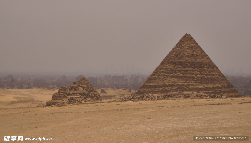 古埃及金字塔陵墓