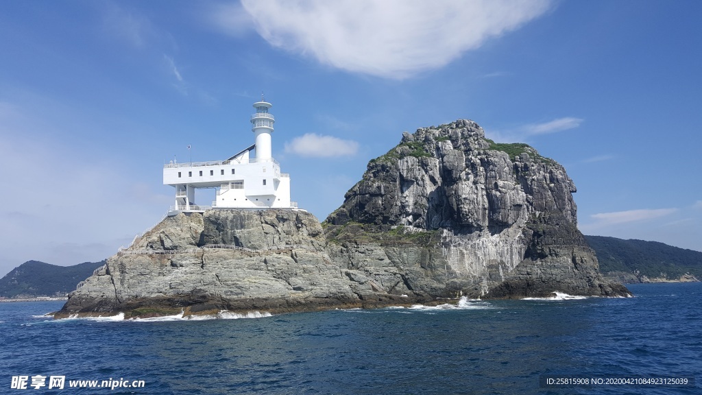 石油钻机平台管道图片