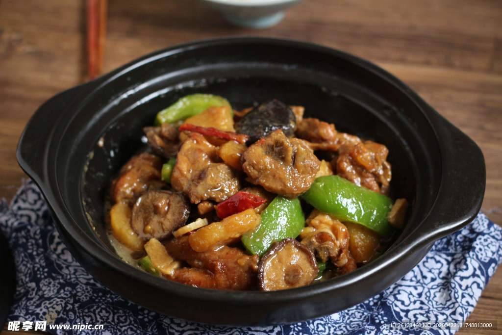 黄焖鸡米饭