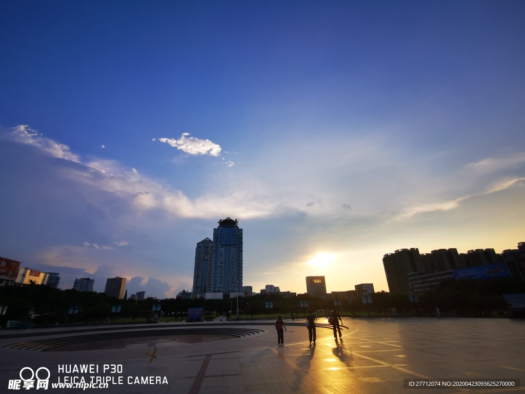 夷陵广场 夕阳